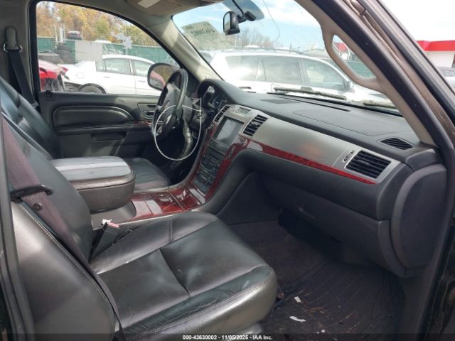 2011 CADILLAC ESCALADE ESV 1GYS4GEF9BR156436 Photo 4