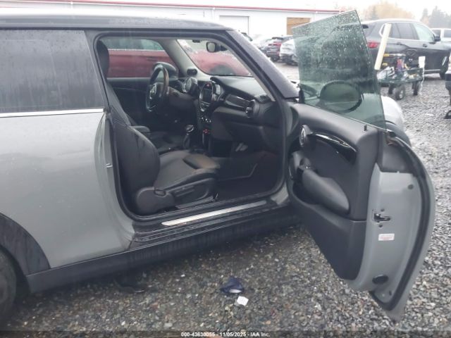 2018 MINI HARDTOP WMWXP7C53J2A48656 Photo 4