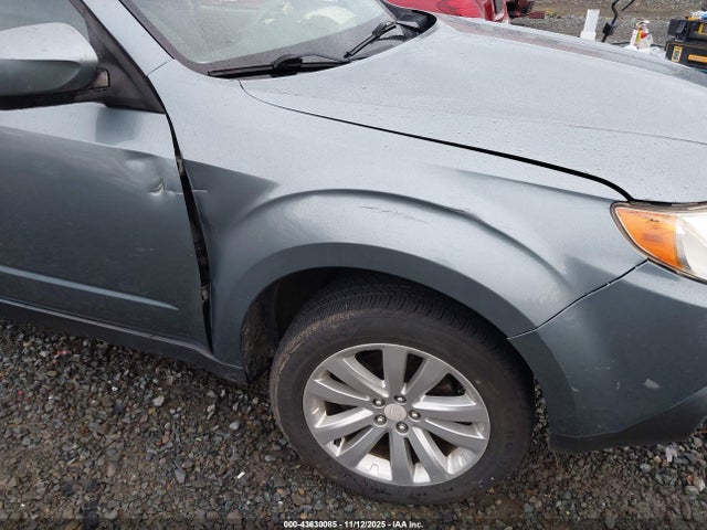 Продаж на аукціоні авто 2011 Subaru Forester 2.5x Premium, vin: JF2SHADC9BH780629, номер лоту: 43630085
