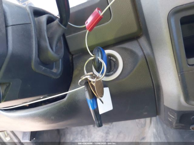 2016 RAM 2500 3C6TR5CT7GG282088 Photo 10