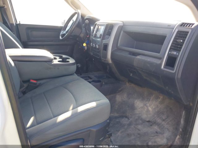2016 RAM 2500 3C6TR5CT7GG282088 Photo 4