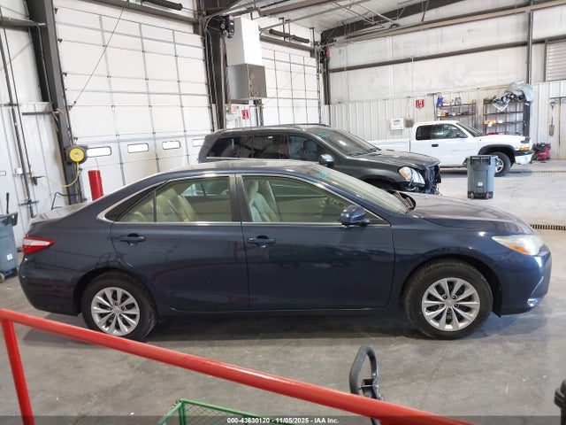 2017 Toyota Camry Le მანქანა იყიდება აუქციონზე, vin: 4T1BF1FK9HU768971, აუქციონის ნომერი: 43630120