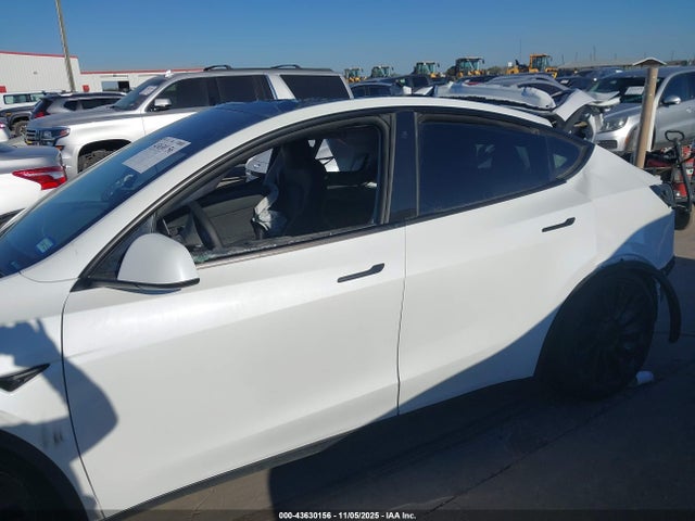 2022 TESLA MODEL Y 7SAYGDEF8NF397617 Photo 5