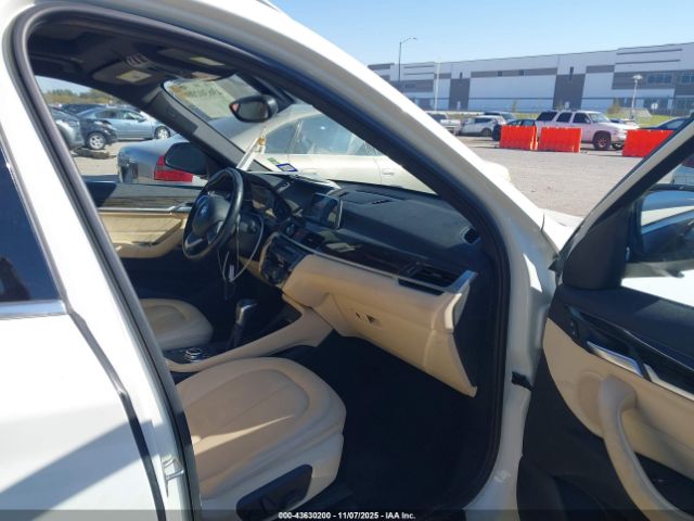 2018 BMW X1 WBXHU7C39J5H39416 Photo 4