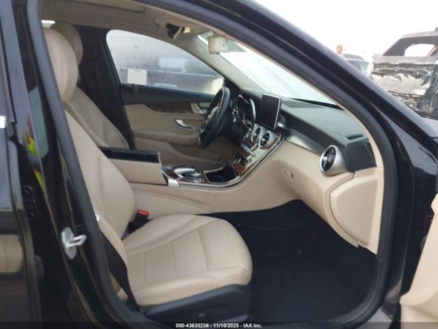 2016 MERCEDES-BENZ C 300 55SWF4KB2GU133237 Photo 4