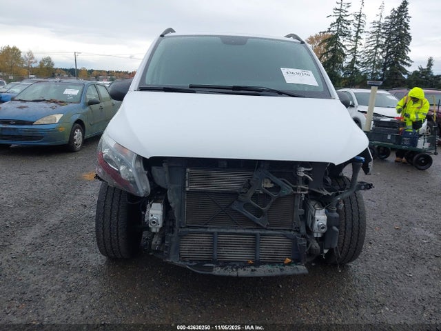 Продажа на аукционе авто 2023 Mercedes-benz Metris, vin: W1YV0BEY9P4289474, номер лота: 43630250