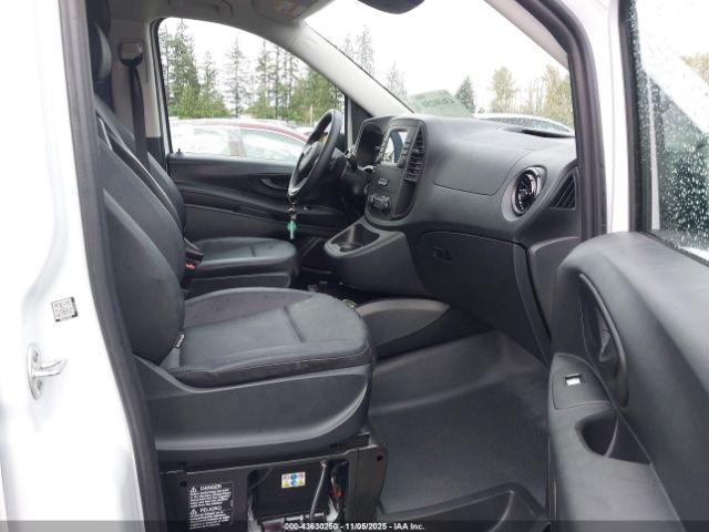 2023 MERCEDES-BENZ METRIS W1YV0BEY9P4289474 Photo 4