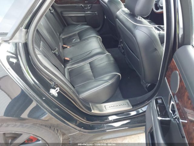2016 JAGUAR XJ SAJWJ1CD9G8V99506 Photo 7