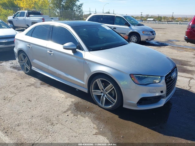 2015 AUDI A3 WAUKFGFF4F1055627 Photo 0