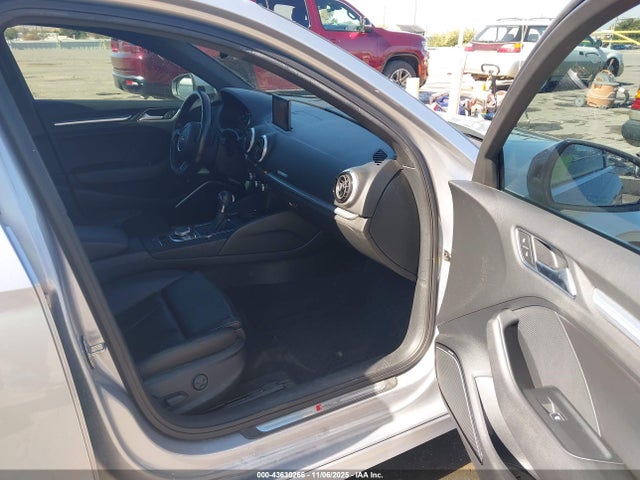 2015 AUDI A3 WAUKFGFF4F1055627 Photo 4