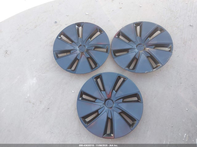43630318 :رقم المزاد ، 5YJ3E1EB6RF728869 vin ، 2024 Tesla Model 3 Long Range Dual Motor All-wheel Drive مزاد بيع