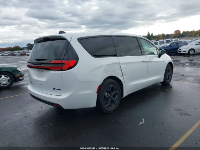 2024 CHRYSLER PACIFICA HYBRID 2C4RC1S77RR158420 Photo 3