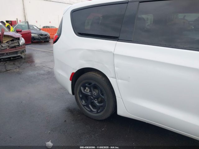 2024 CHRYSLER PACIFICA HYBRID 2C4RC1S77RR158420 Photo 5