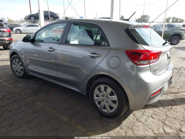 2023 KIA RIO 5-DOOR 3KPA25AD0PE623343 Photo 2