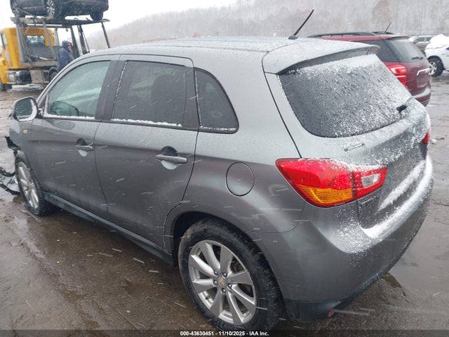 2015 MITSUBISHI OUTLANDER SPORT 4A4AR3AUXFE052799 Photo 2