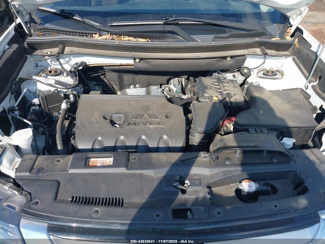 2018 MITSUBISHI OUTLANDER JA4AZ3A33JZ025874 Photo 9