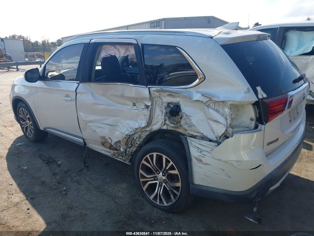 2018 MITSUBISHI OUTLANDER JA4AZ3A33JZ025874 Photo 2