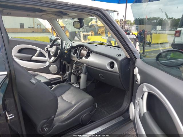 2006 MINI COOPER WMWRC33586TJ78279 Photo 4