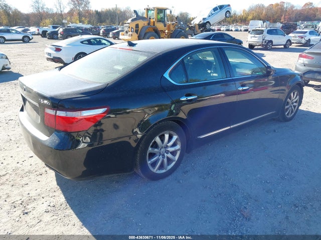 2008 LEXUS LS 460 JTHBL46F285059714 Photo 3