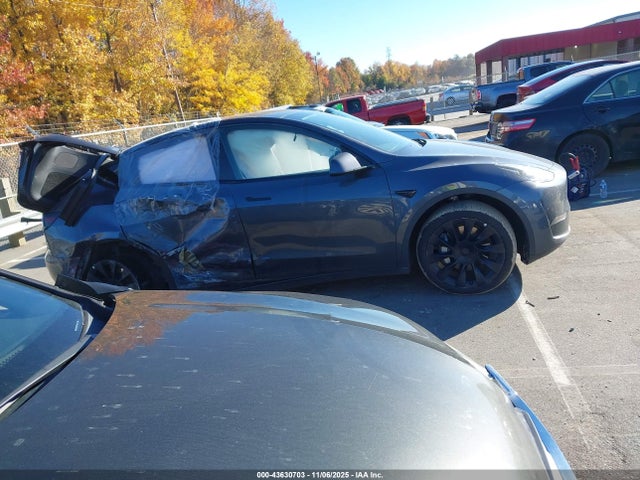 7SAYGAEE0PF710166 Tesla Model Y Awd/long Range Dual Motor All-wheel Drive