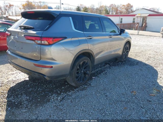 2023 MITSUBISHI OUTLANDER JA4J4UA86PZ049935 Photo 3