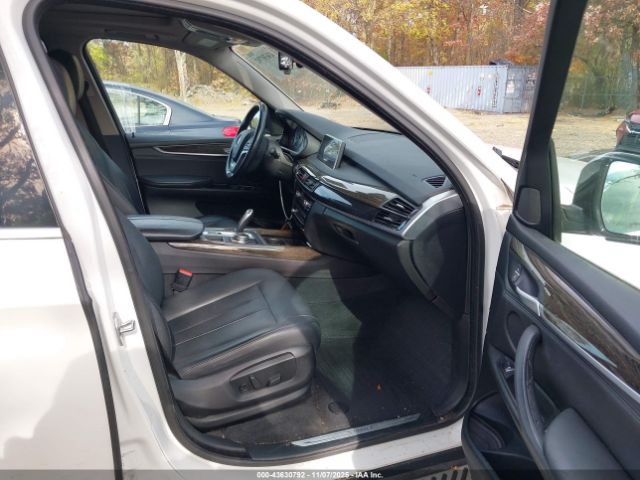 2016 BMW X5 5UXKR0C52G0P22388 Photo 4