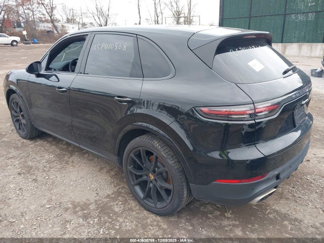 2023 PORSCHE CAYENNE WP1AA2AY5PDA10736 Photo 2