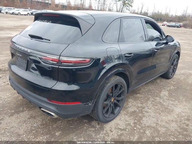 2023 PORSCHE CAYENNE WP1AA2AY5PDA10736 Photo 3