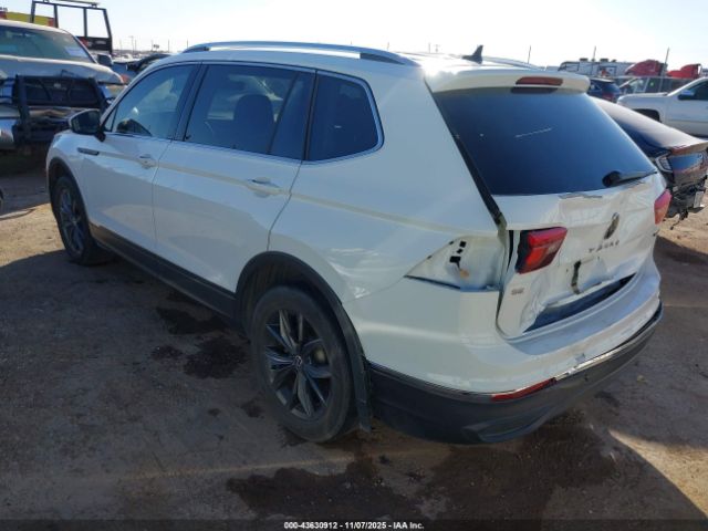 2022 VOLKSWAGEN TIGUAN 3VV2B7AX1NM093320 Photo 2