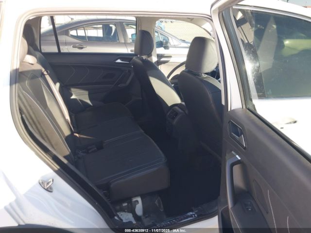 2022 VOLKSWAGEN TIGUAN 3VV2B7AX1NM093320 Photo 7