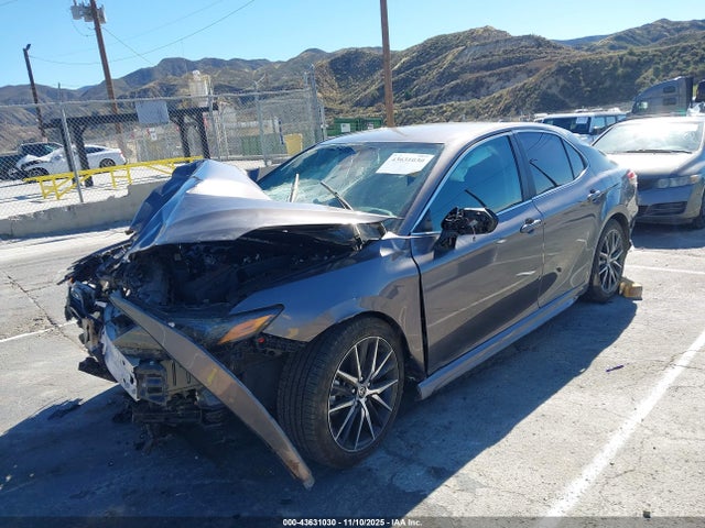 Toyota CAMRY SE 2022 4T1T11AK4NU700552 Image 2
