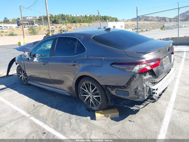 Toyota CAMRY SE 2022 4T1T11AK4NU700552 Image 3