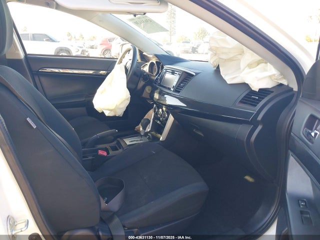 2017 MITSUBISHI LANCER JA32U2FU0HU005754 Photo 4