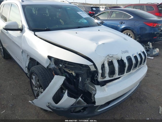 Продажа на аукционе авто 2017 Jeep Cherokee Limited Fwd, vin: 1C4PJLDS8HD222346, номер лота: 43631161