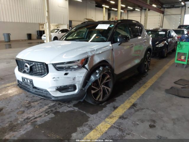 2021 VOLVO XC40 YV4162UM9M2608943 Photo 1