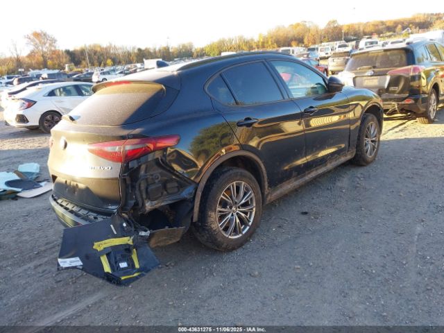 2022 ALFA ROMEO STELVIO ZASPAKAN4N7D27721 Photo 3