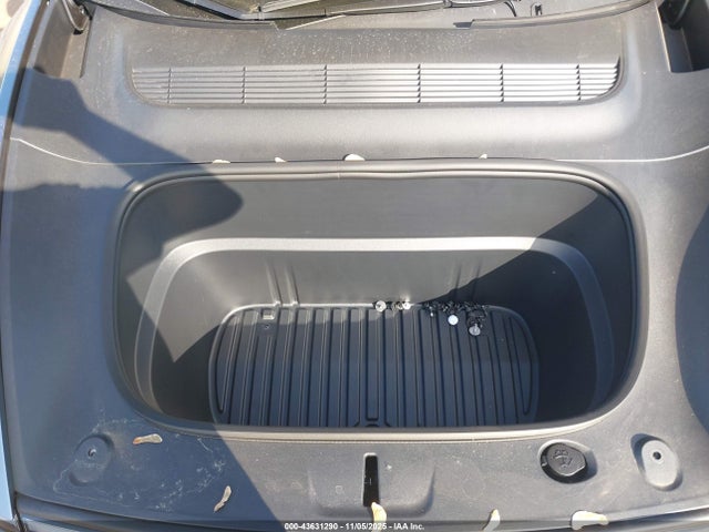 2026 TESLA MODEL Y 7SAYGDED4TA459877 Photo 9