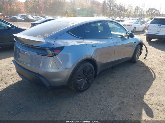 2026 TESLA MODEL Y 7SAYGDED4TA459877 Photo 3