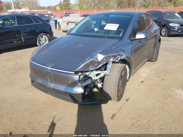 2026 TESLA MODEL Y 7SAYGDED4TA459877 Photo 5