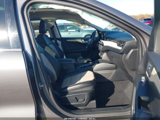 2021 FORD ESCAPE 1FMCU9J95MUA05935 Photo 4