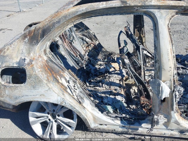 43631344 :رقم المزاد ، 55SWF4JB6JU260596 vin ، 2018 Mercedes-benz C 300 مزاد بيع