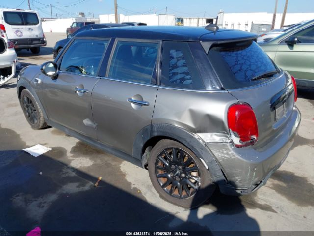2018 MINI HARDTOP WMWXU1C53J2F79586 Photo 2