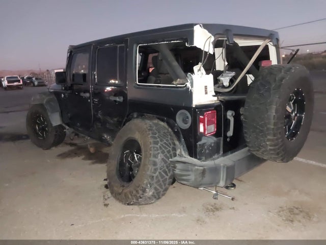 2018 JEEP WRANGLER JK UNLIMITED 1C4HJWDG1JL897677 Photo 2