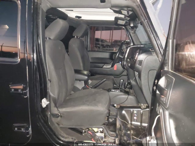 2018 JEEP WRANGLER JK UNLIMITED 1C4HJWDG1JL897677 Photo 4