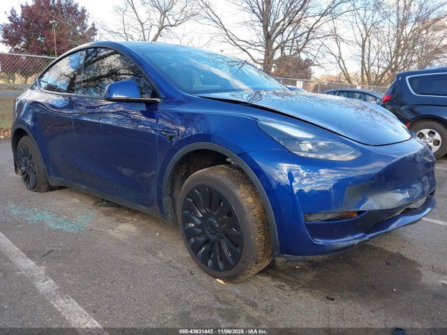 2023 TESLA MODEL Y 7SAYGDEE7PF814879 Photo 0