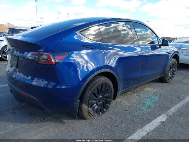 2023 TESLA MODEL Y 7SAYGDEE7PF814879 Photo 3