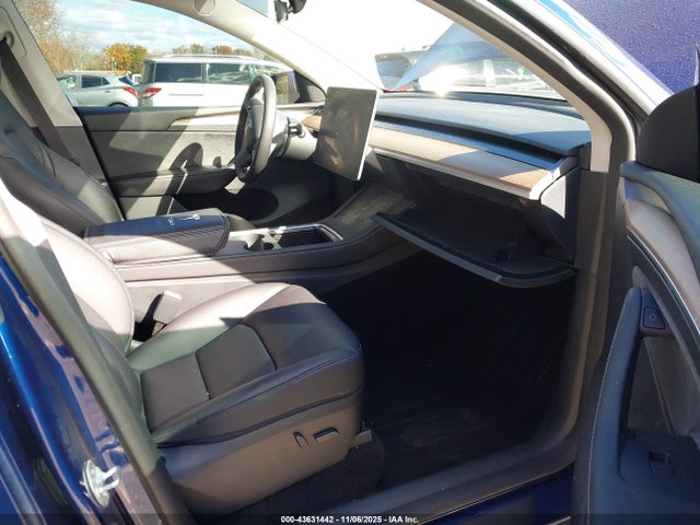 2023 TESLA MODEL Y 7SAYGDEE7PF814879 Photo 4