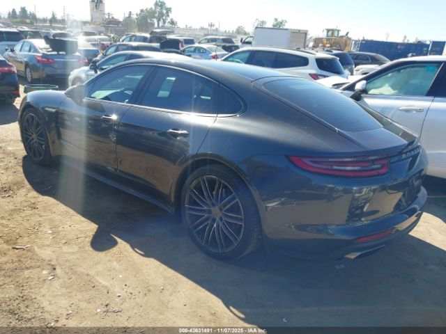 2018 PORSCHE PANAMERA WP0AA2A75JL109885 Photo 2