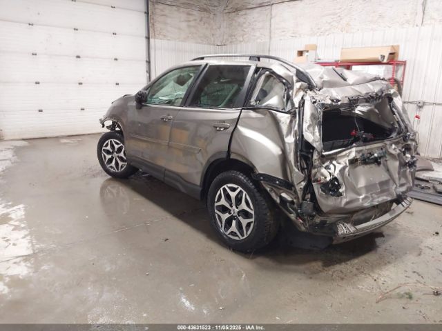 2020 SUBARU FORESTER JF2SKAJC6LH507672 Photo 2