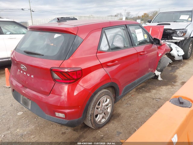 2021 HYUNDAI VENUE KMHRB8A37MU070419 Photo 3